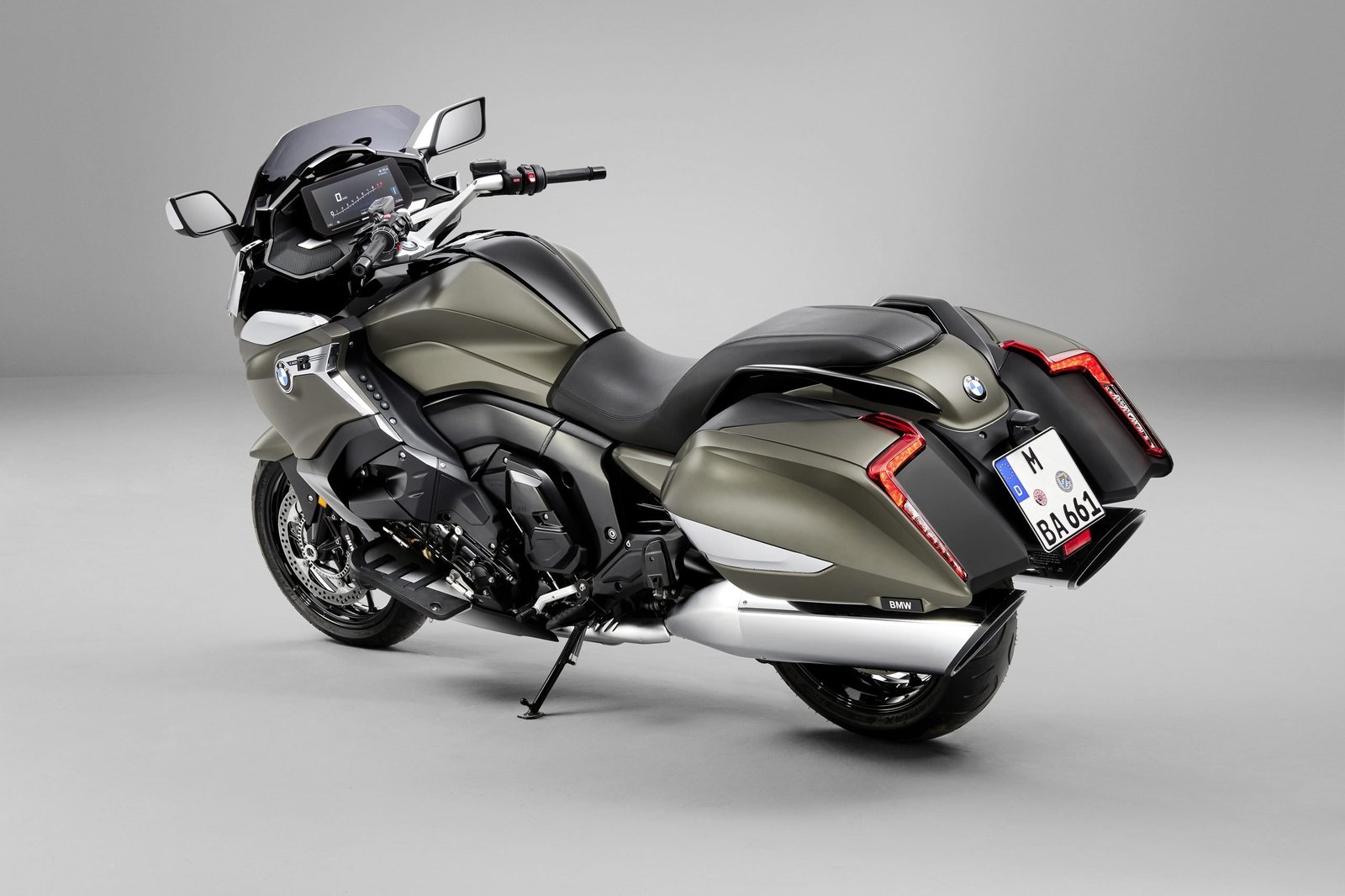 05.BMW-Motorrad-Malaysia-presents-the-New-BMW-K-1600-B