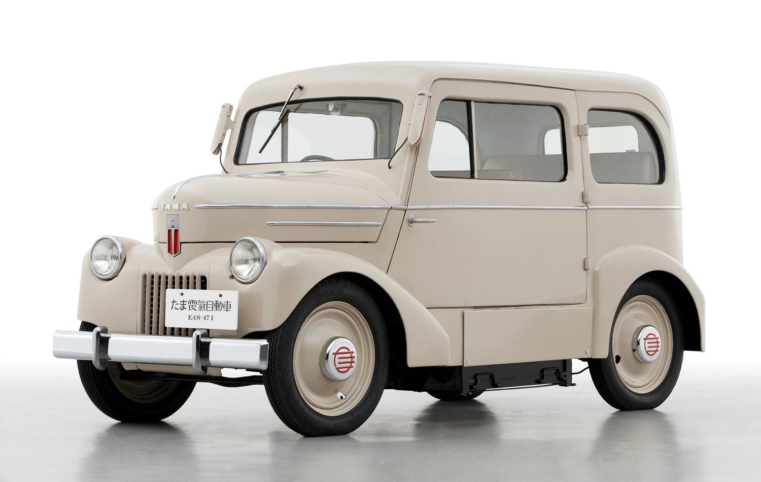 Nissan-First-EV_1947-TAMA